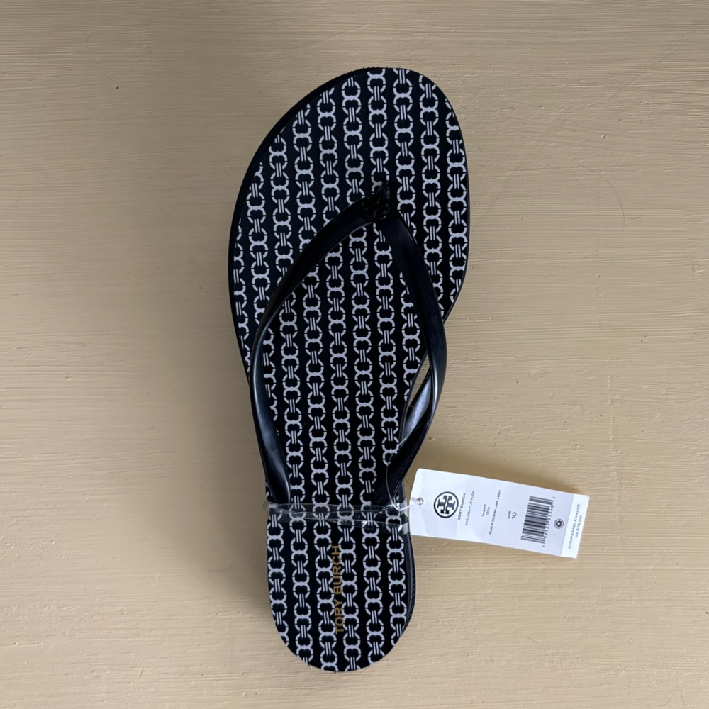 Tory Burch 144177 Women’s Chelsea Flip Flop Sandals Black and White NWT